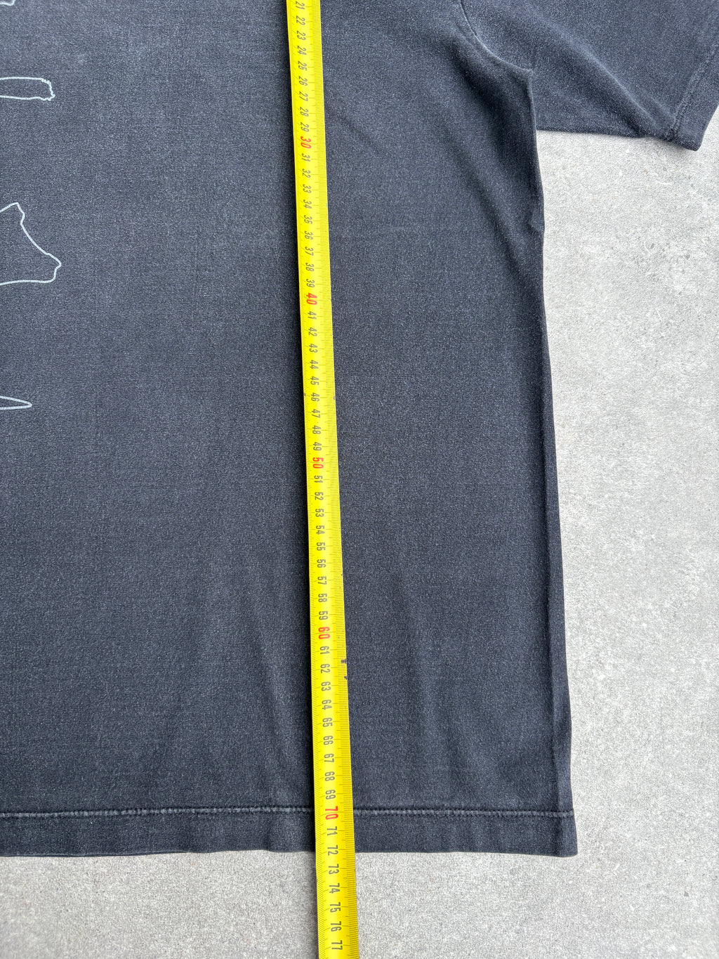 2000s Quiksilver Black/White Graphic Tee