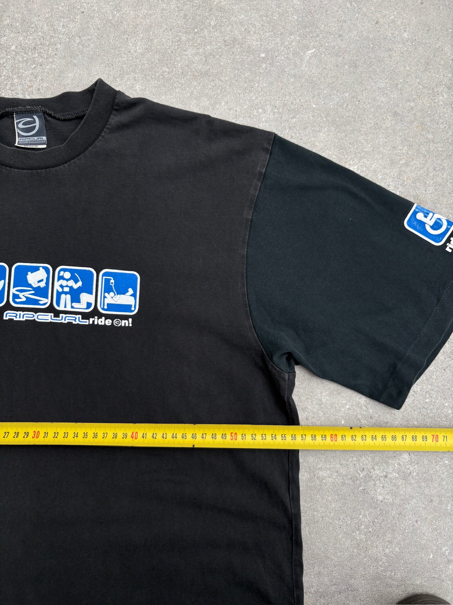2000's Rip Curl Toiletry Tee Navy/Blue