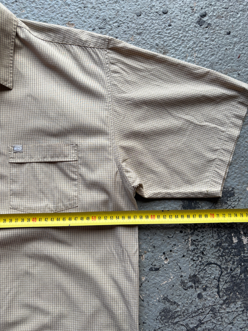 2000s Checkered Quiksilver Beige / Brown Shirt
