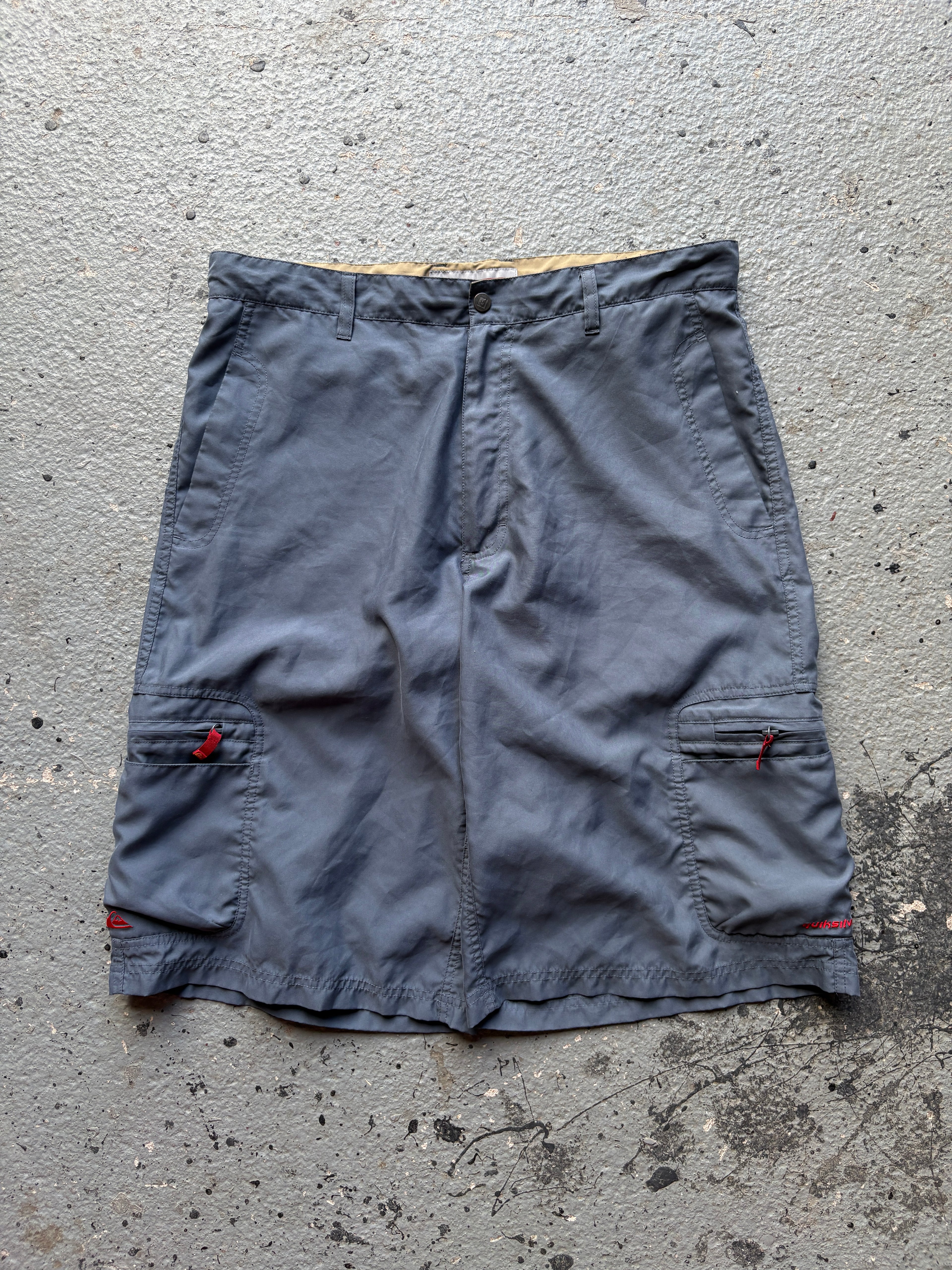 2000s Quiksilver Baggy Cargo Shorts Grey/Red