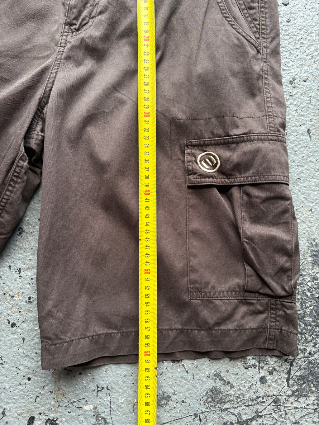 2000s Animal Cargo Shorts Brown