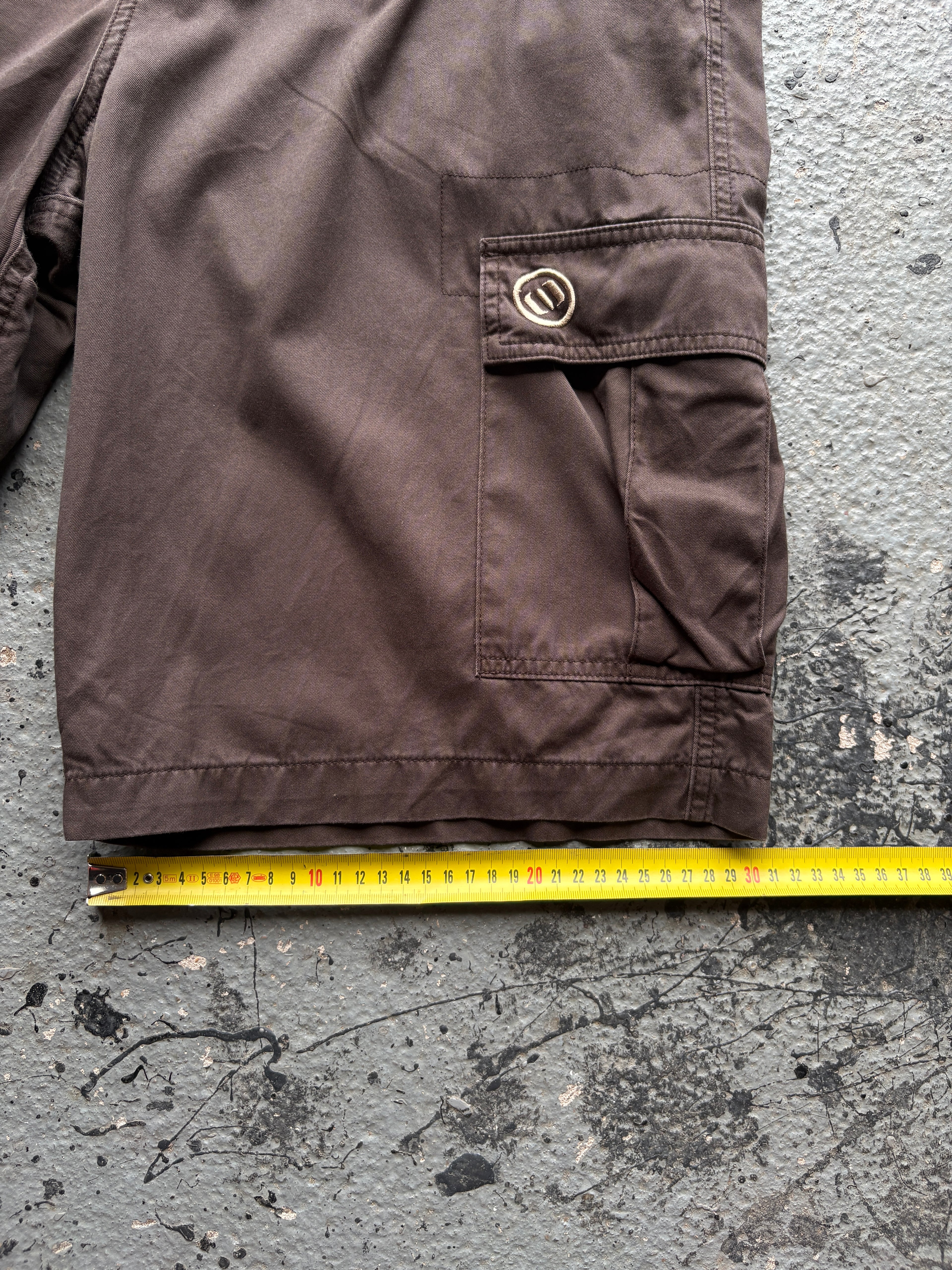 2000s Animal Cargo Shorts Brown