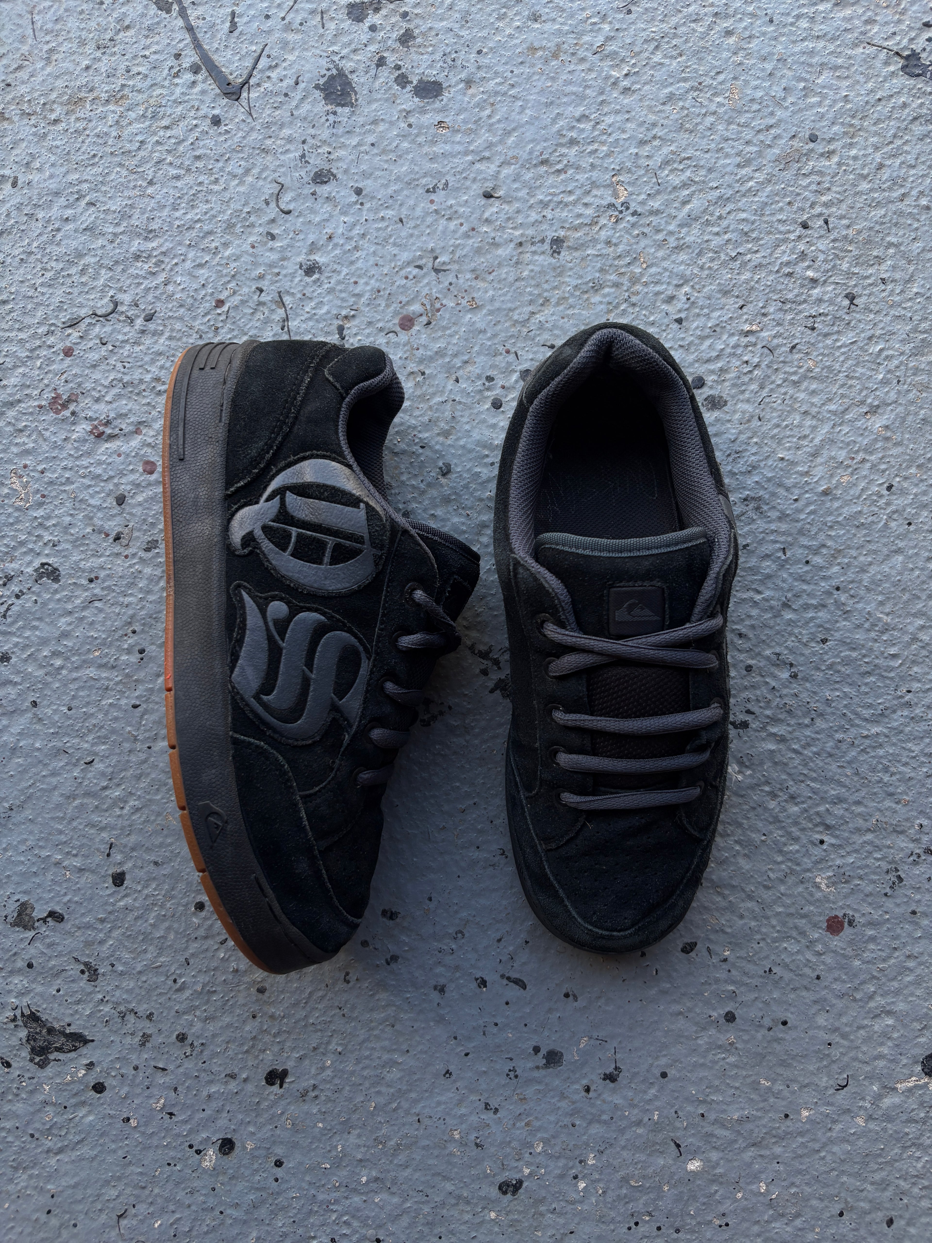 2000s Quiksilver Chunky Skate Shoes Black Suede