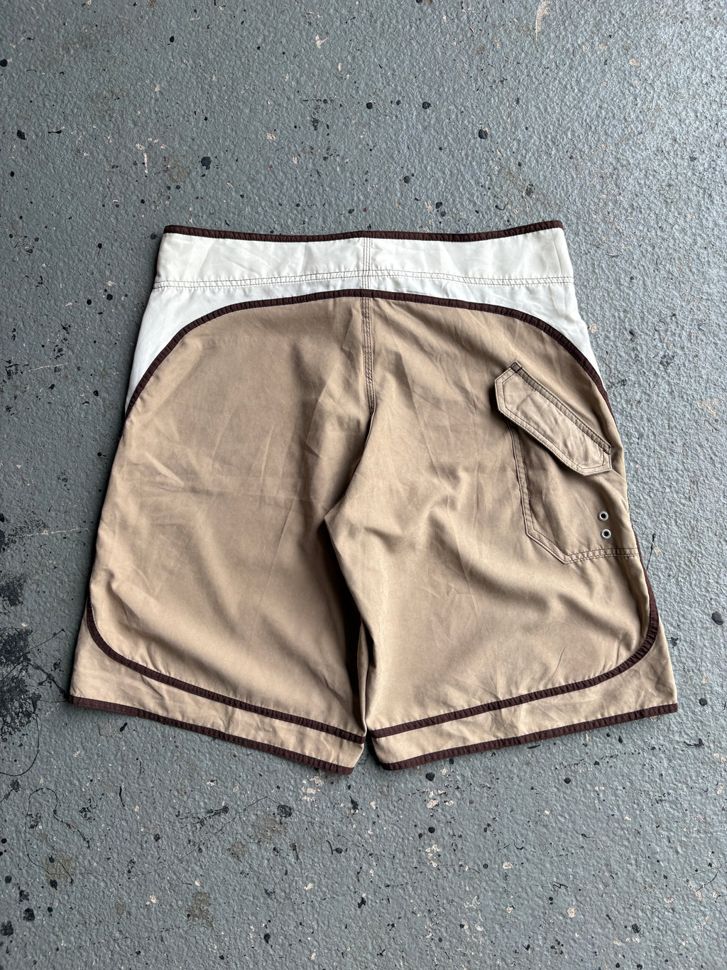2000s Billabong Boardshorts Beige / White / Brown