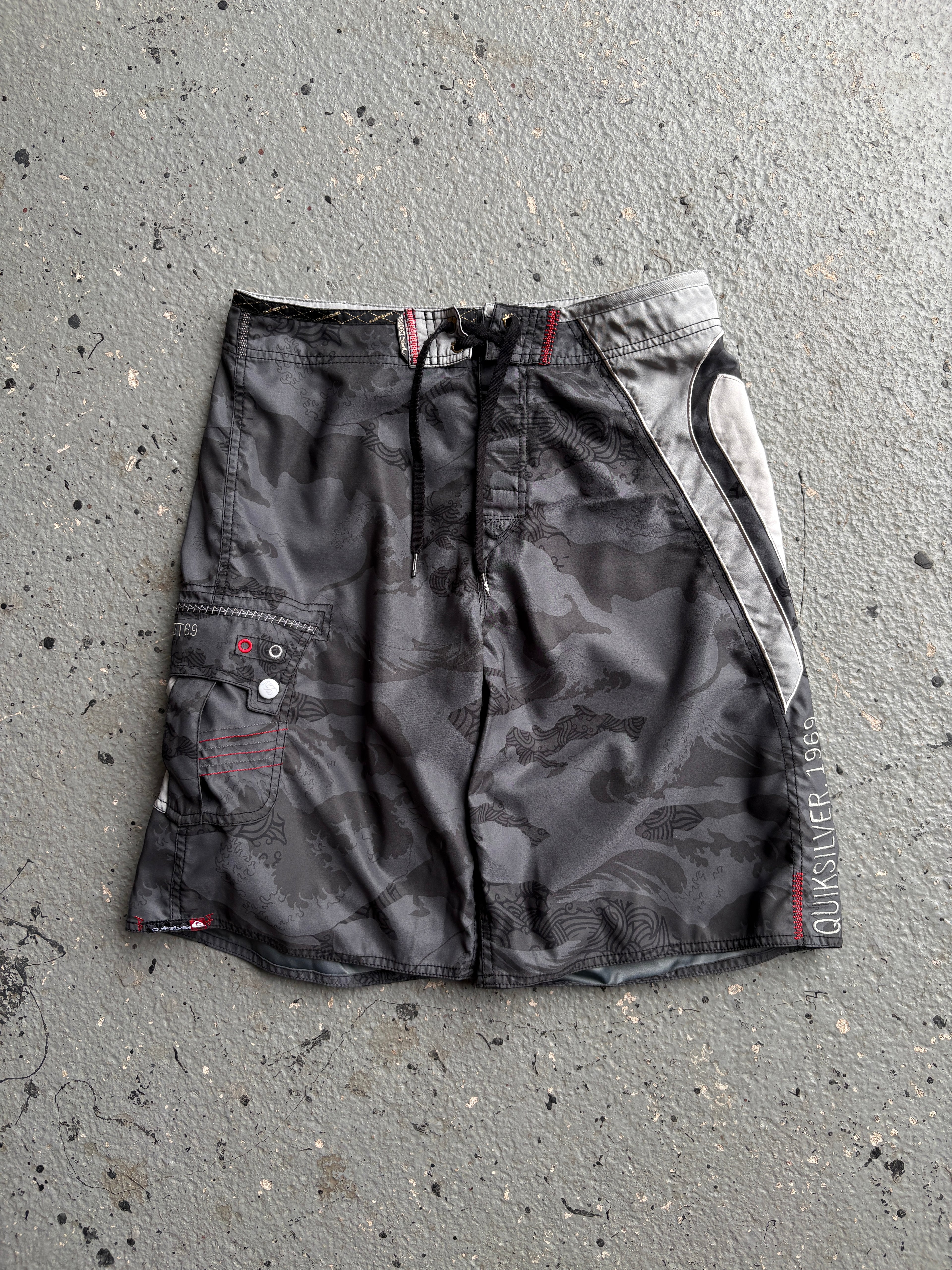 2000s Quiksilver Board Shorts Grey / Camouflage