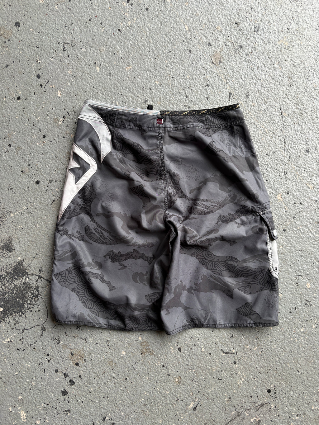 2000s Quiksilver Board Shorts Grey / Camouflage