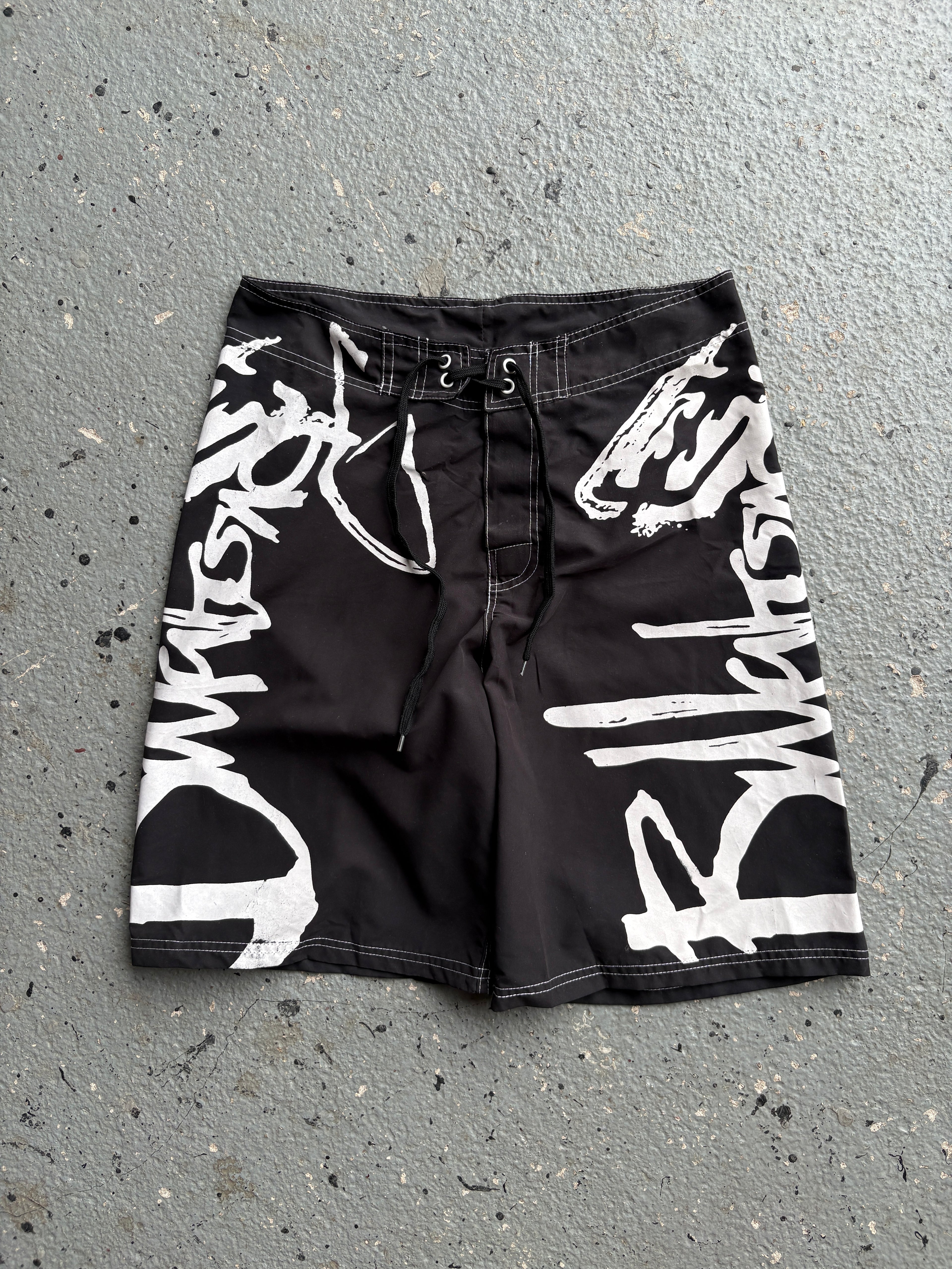 2000s Billabong Boards Shorts Black / White Spellout