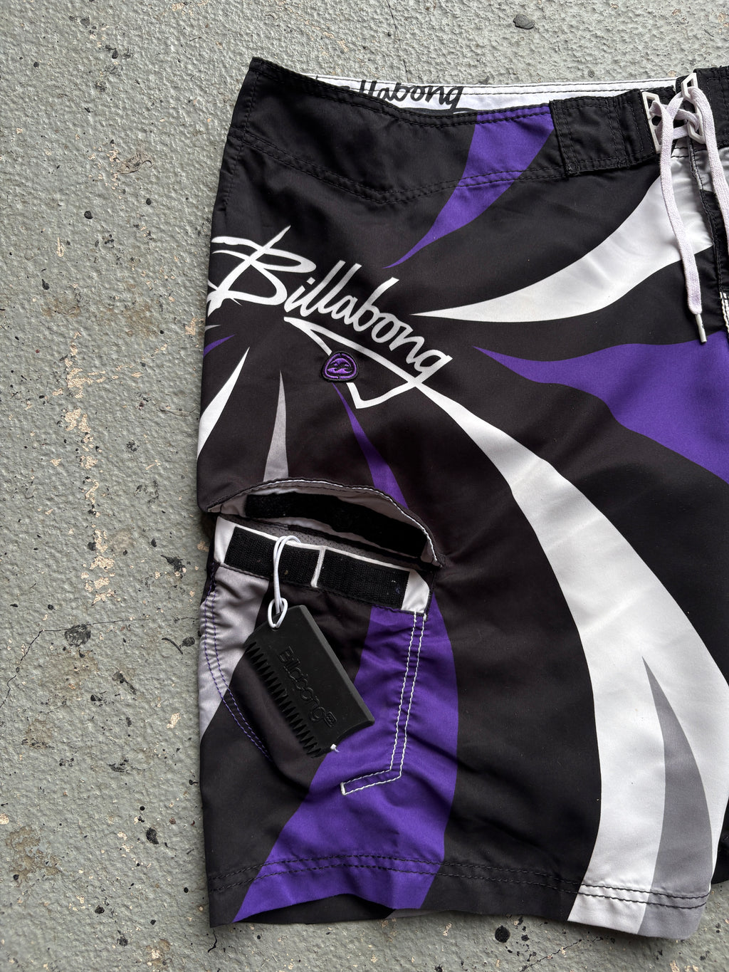 2000s Billabong Spiral Boardshorts Purple / Black / White