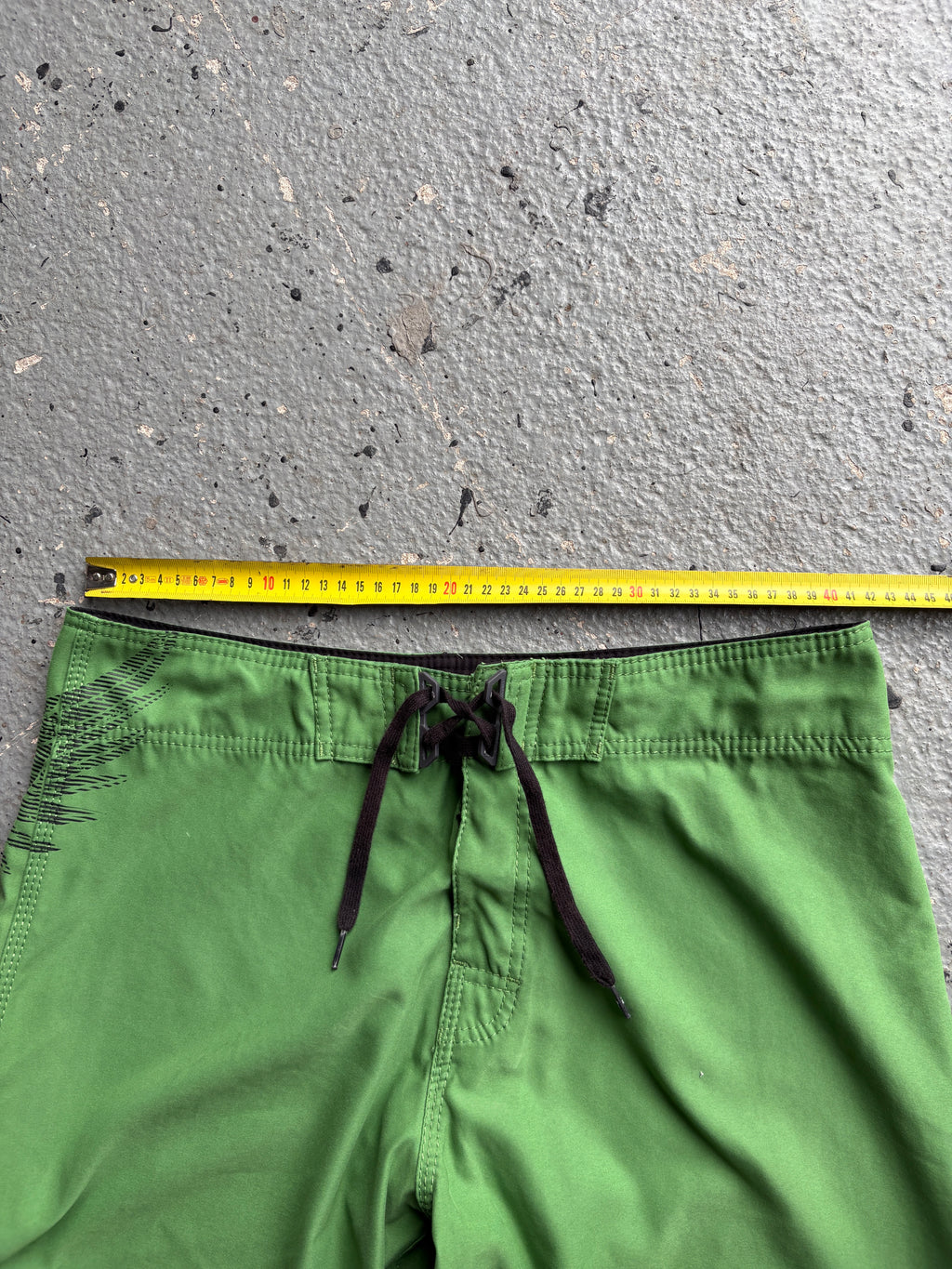 2000s Billabong Board Short Green Back Design