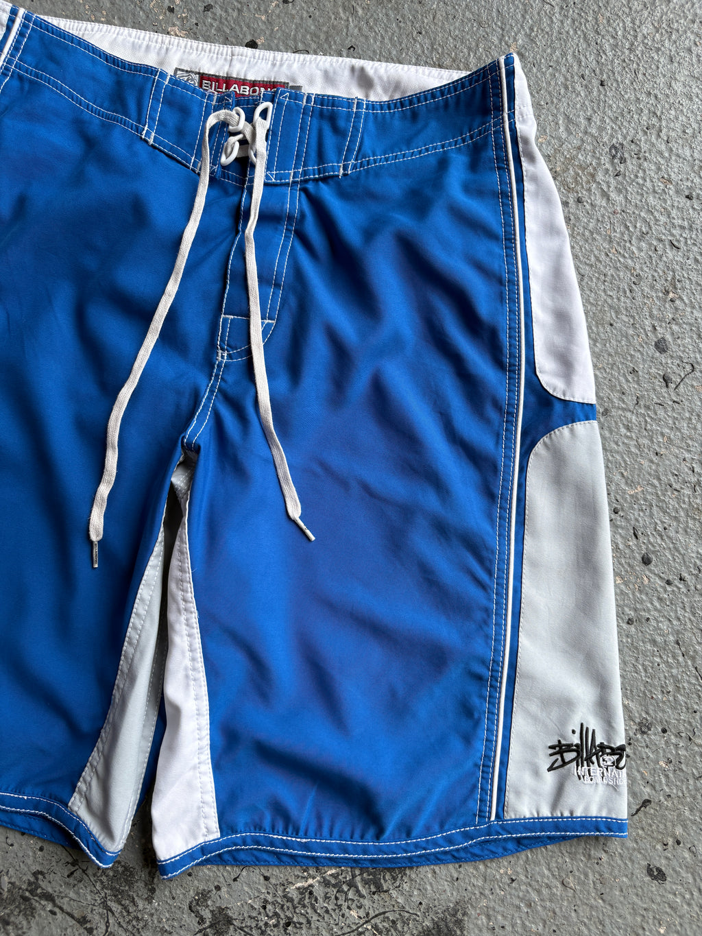 2000s Billabong Board Shorts Blue / White