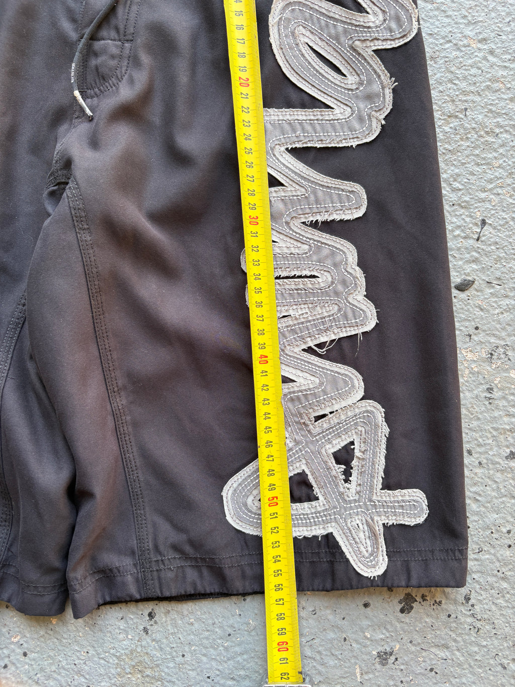 2000s Animal Board Shorts Spell Out Black / Grey