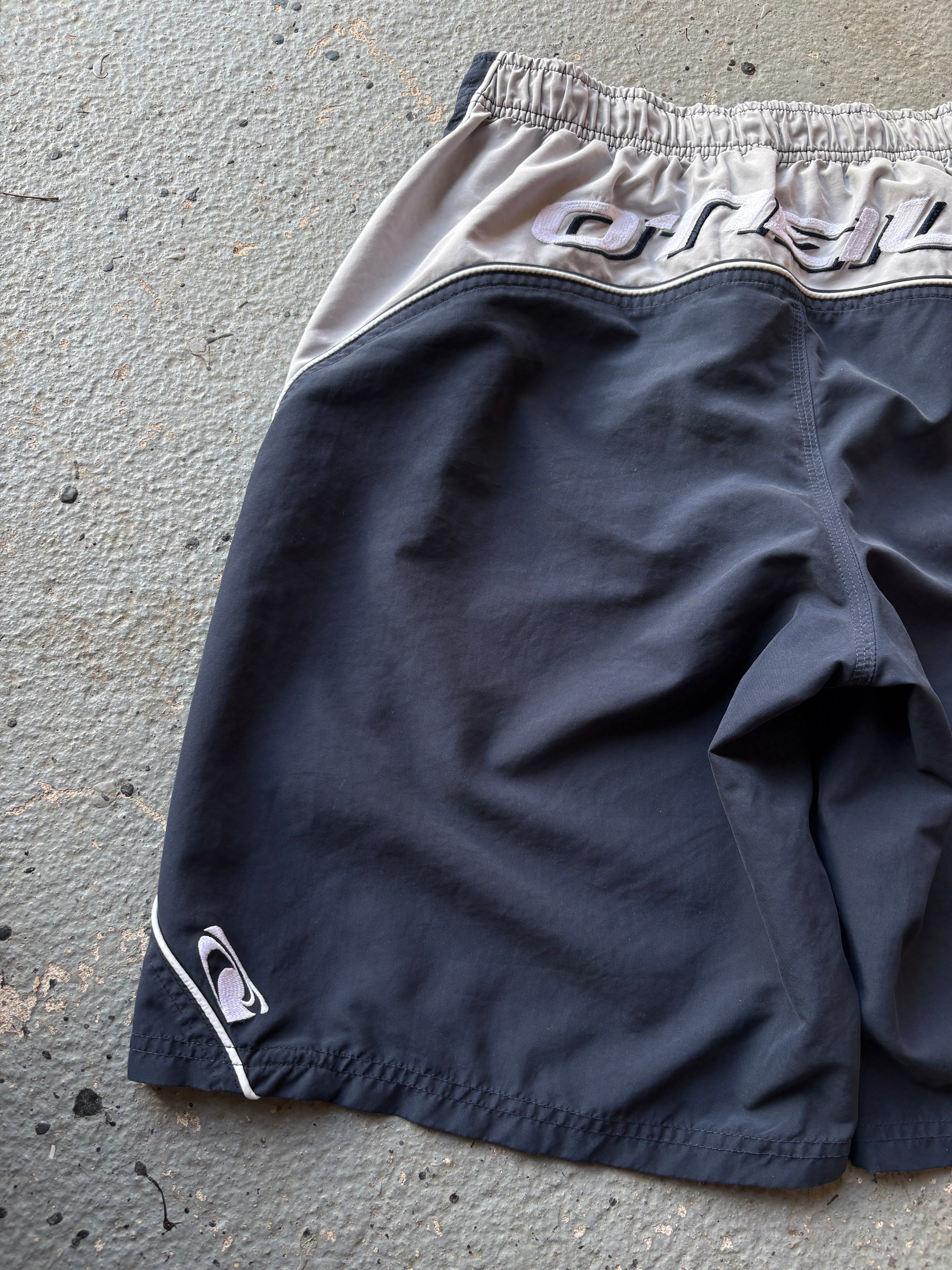 2000s O'Neill Board Short Navy / Light Grey