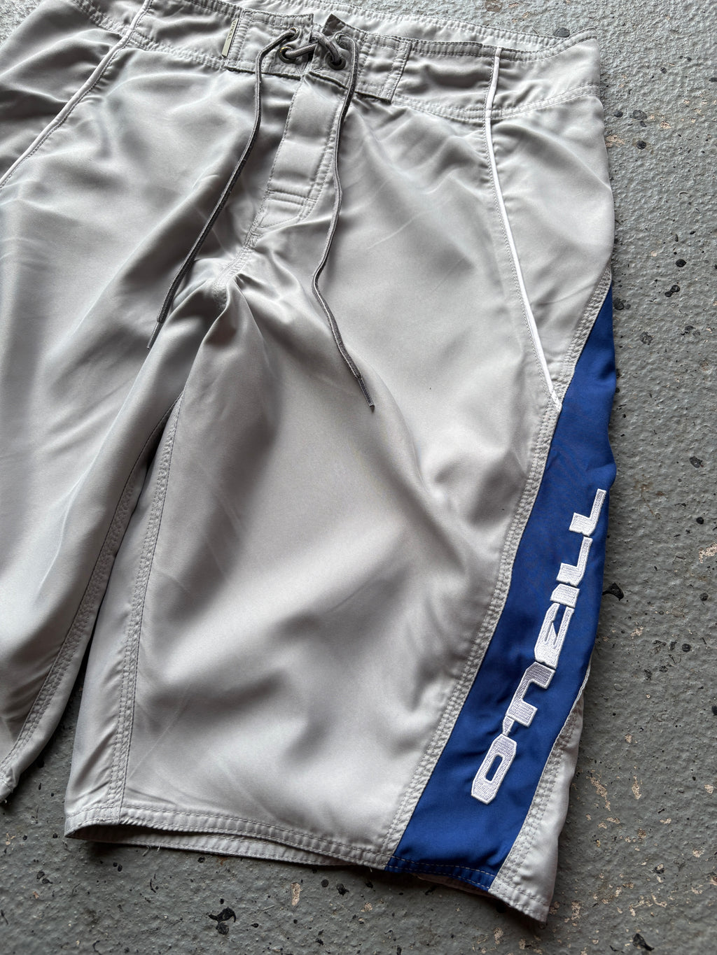 2000s O'Neill Board Shorts Grey / Navy