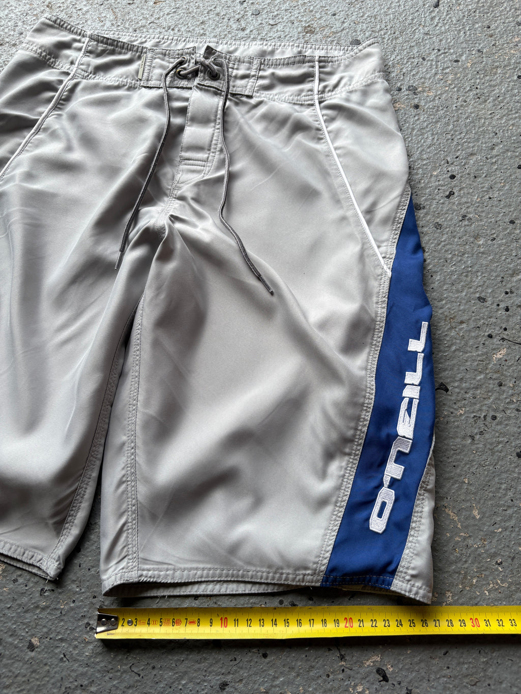 2000s O'Neill Board Shorts Grey / Navy