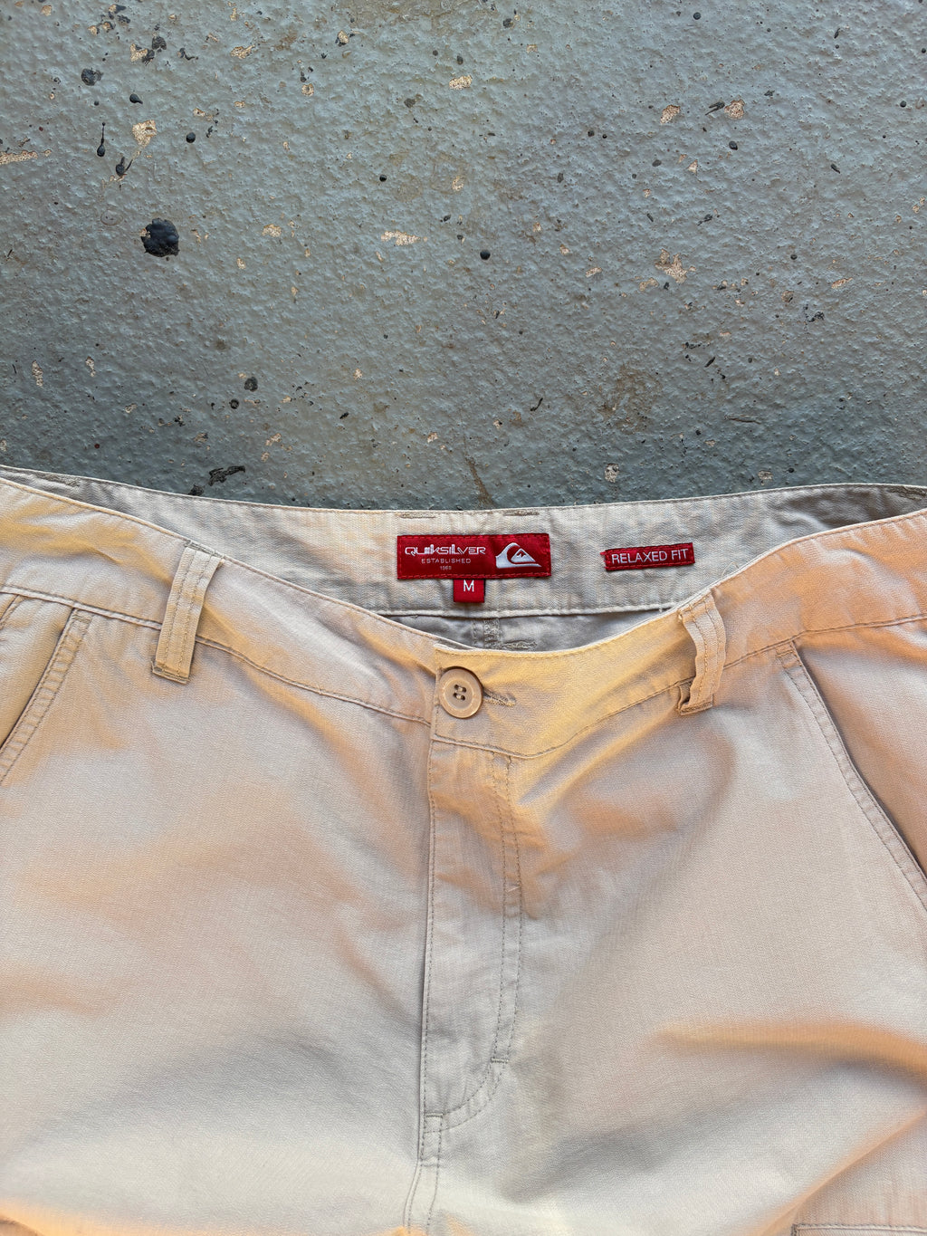 2000s Quiksilver Cargo Small Spellout Cargo Shorts