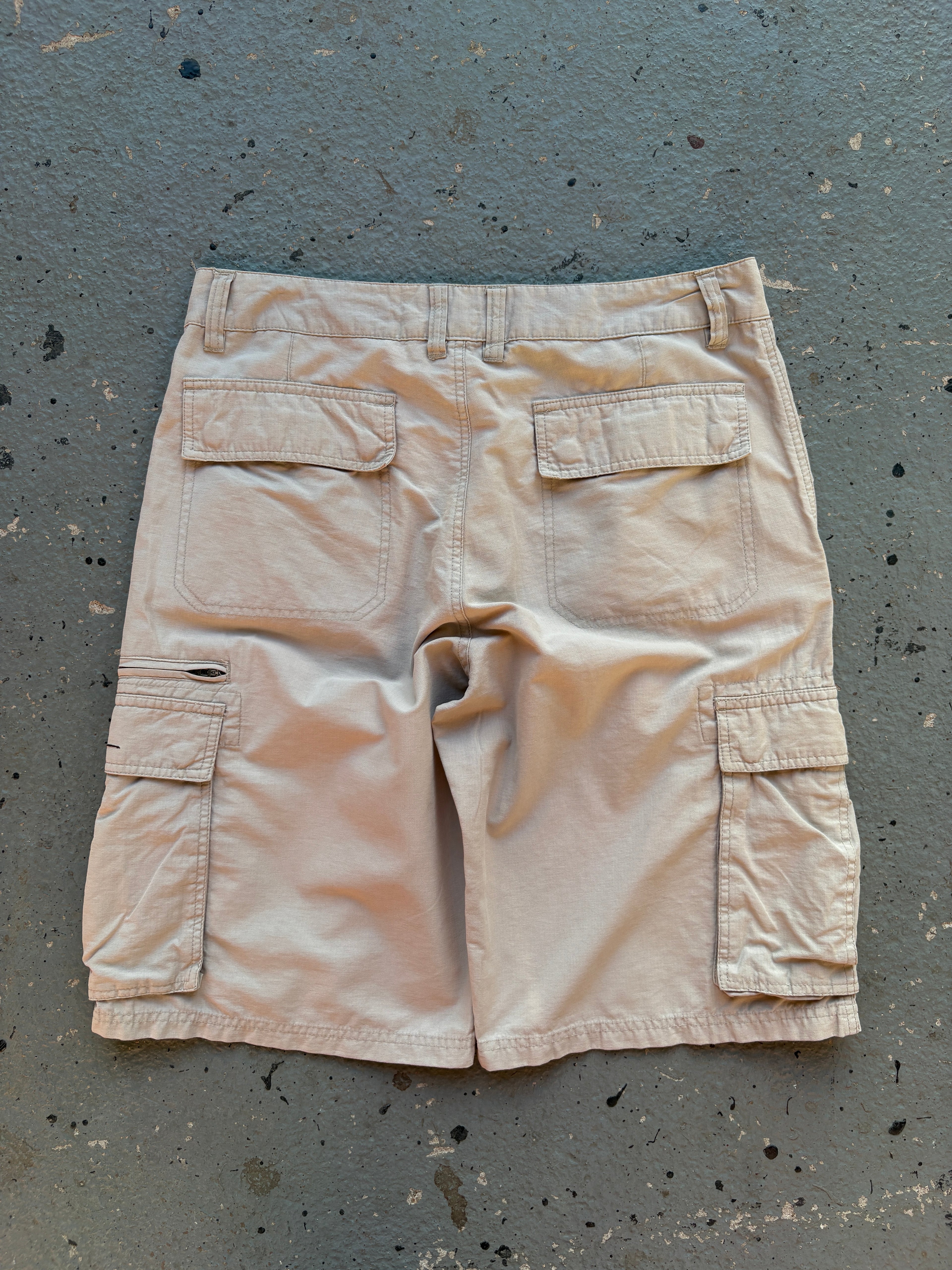 2000s Quiksilver Cargo Small Spellout Cargo Shorts