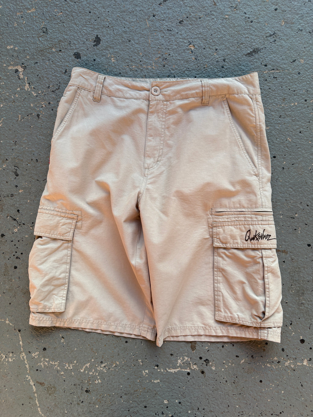 2000s Quiksilver Cargo Small Spellout Cargo Shorts